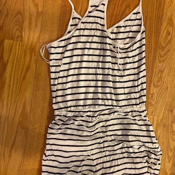 Black and white striped romper - Picture 2 of 3